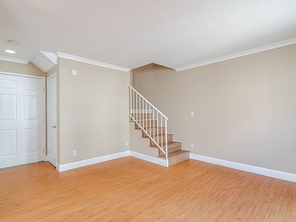 5th image of 11063 Cumpston St APT 108