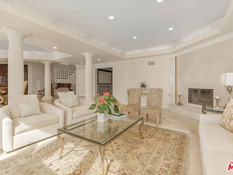 1922 Bel Air Rd — Photo 10