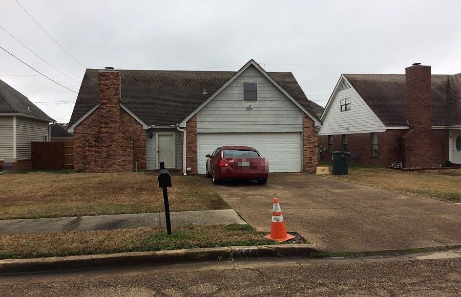1st image of 348 Bendigo Dr