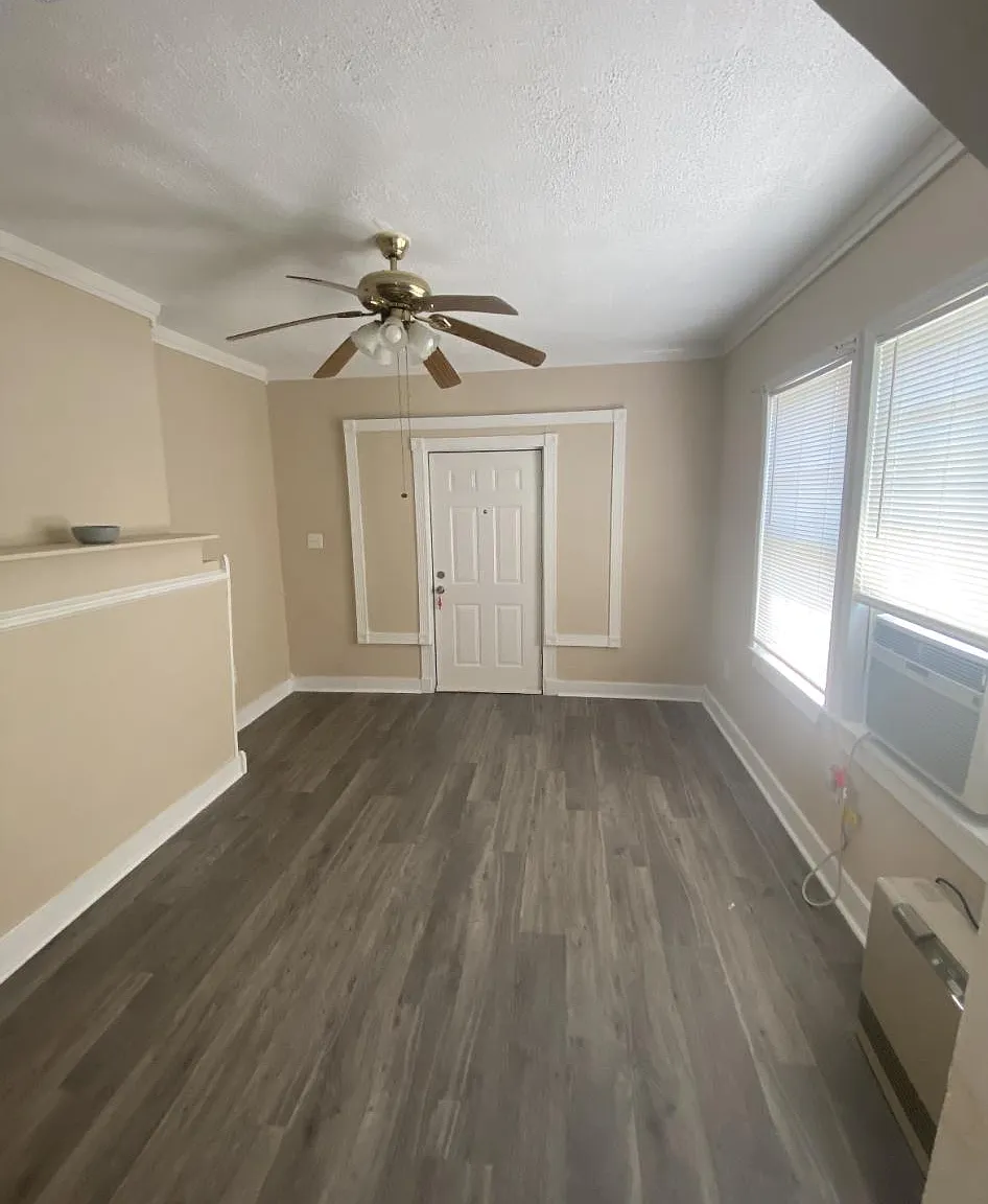 1819 N Miro St — Photo 2