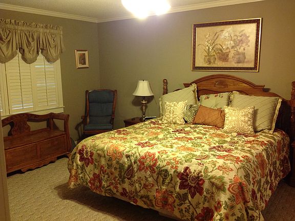 3rd image of 118 Highland Drive