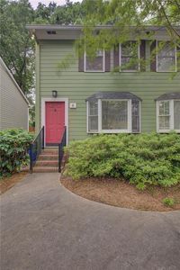 6 Holly Downs Ct NW, Atlanta, GA, 30318