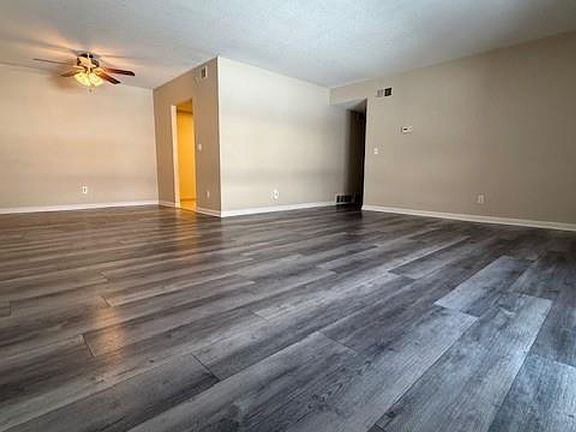 3rd image of 1263 Lost Nation Rd APT 22