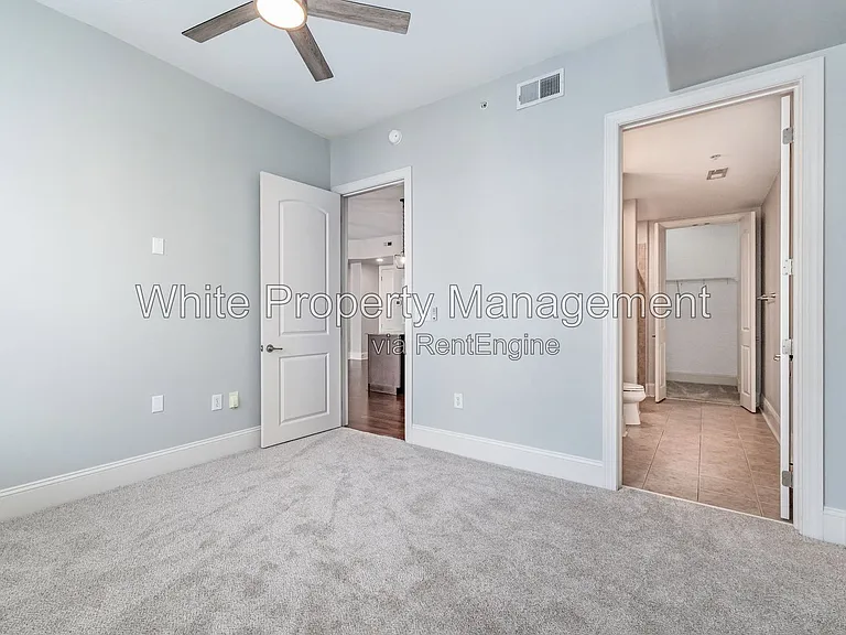 4625 Piedmont Row Dr #611 — Photo 13