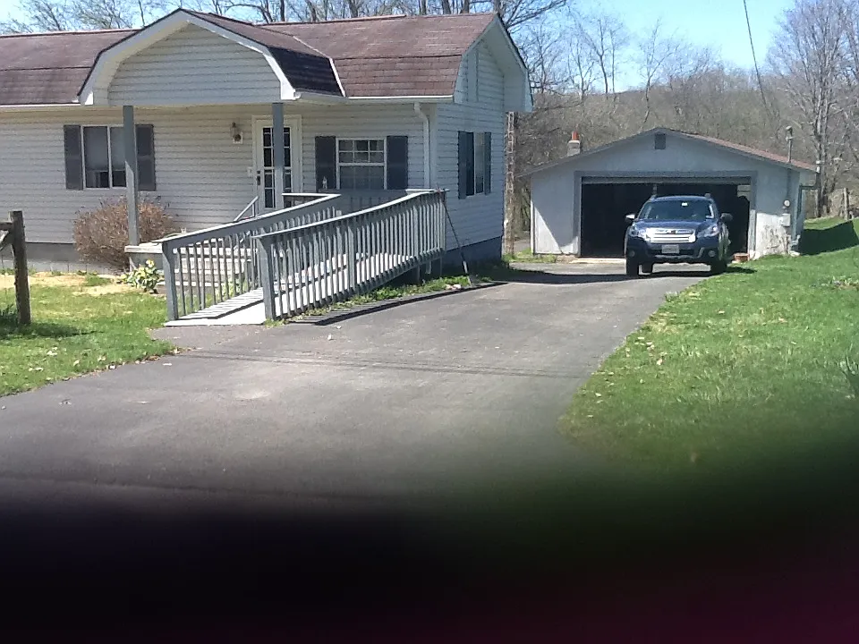 2 bed, 850 sqft, $950 — Photo 2
