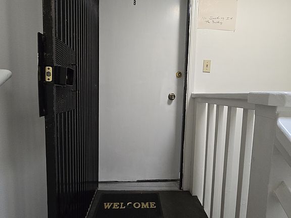 2nd image of 1455 Hawes St #2