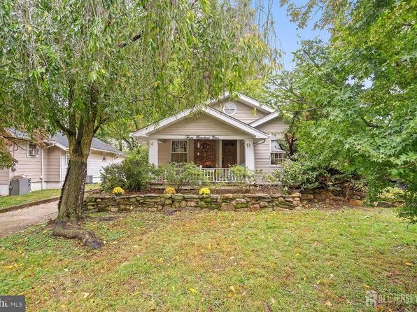 309 Lincoln Ave, Hightstown, NJ 08520