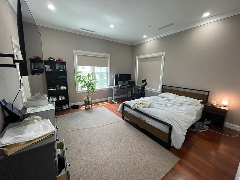 655 E 2nd St #108 — Photo 5
