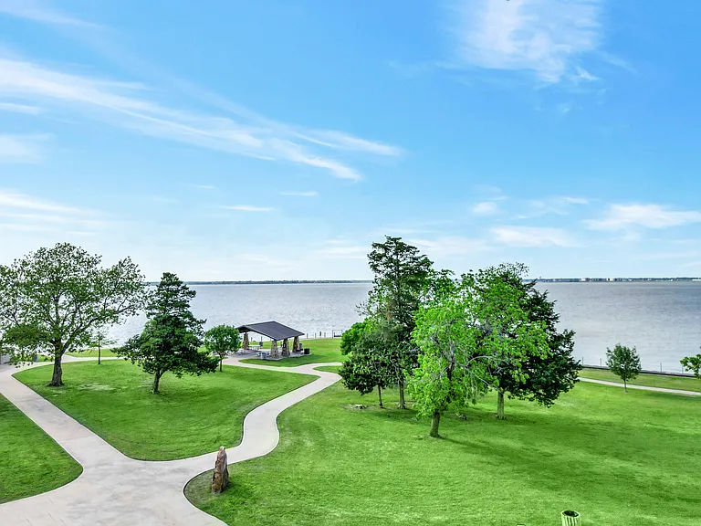 Pavilion and trails at Terry Park