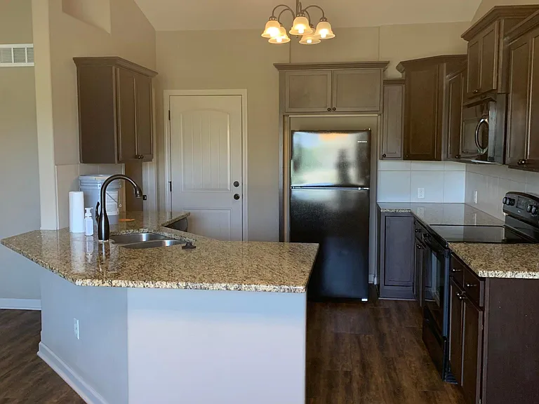 14302 W Willoughby Cir — Photo 6