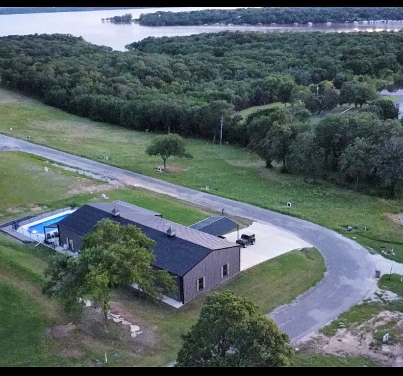 4790 Cliffside Dr - Property Image