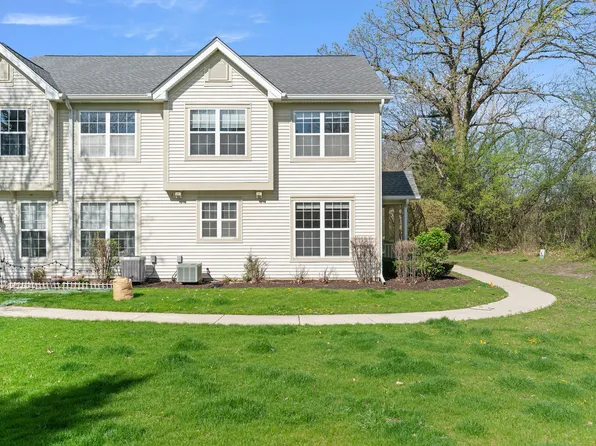 712 Morris Ct, Lakemoor, IL 60051