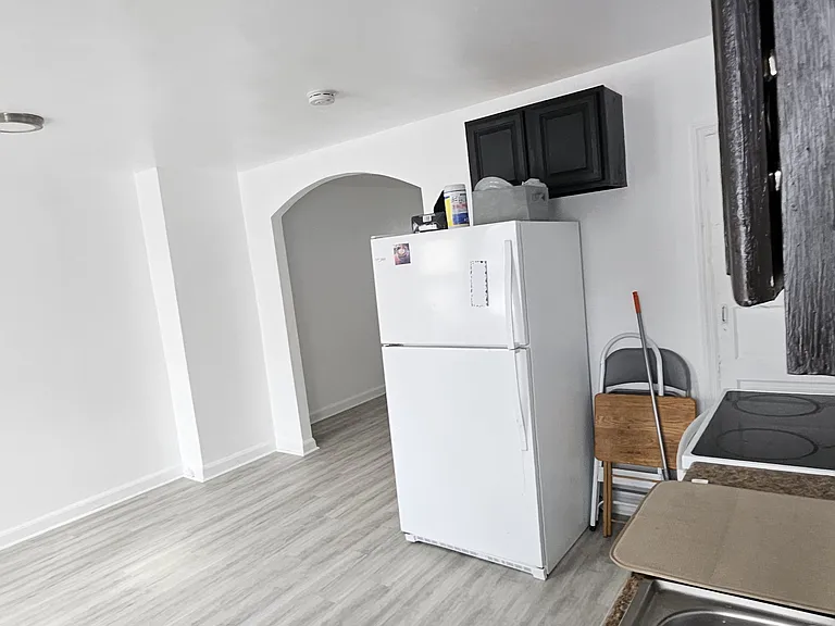 225 N Penn St — Photo 10