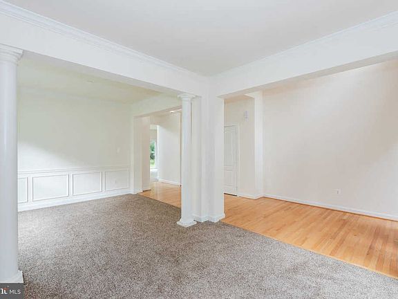 5th image of 1216 Colonial Park Dr