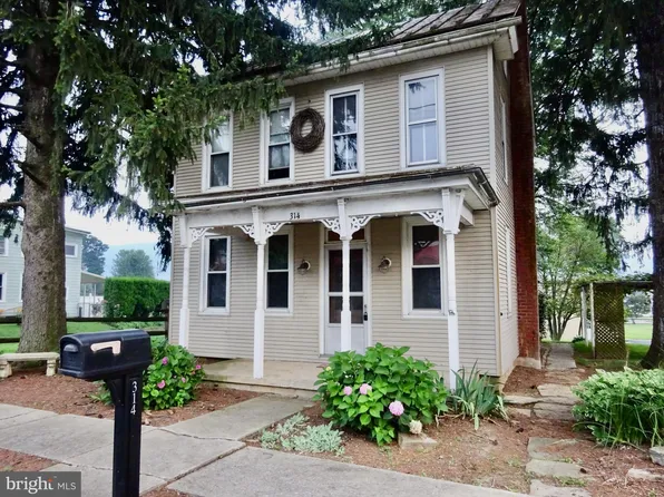 314 E Main St, Newmanstown, PA 17073