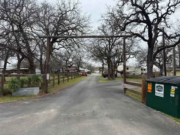 1905 W Timberlake St #1, Azle, TX 76020