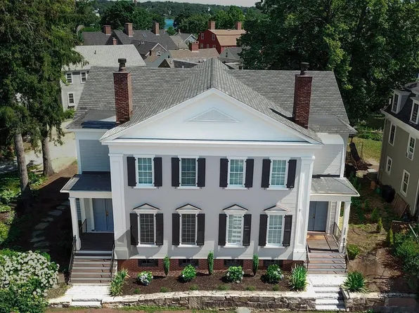 355 Pleasant Street, Portsmouth, NH 03801