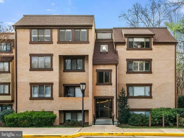 1675 Parkcrest Cir, Reston, VA 20190