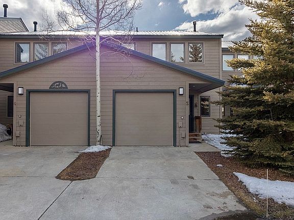 2nd image of 611 Shoreline Ln #3
