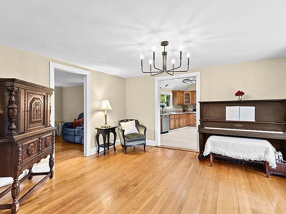 5th image of 59 Captain Peirce Rd