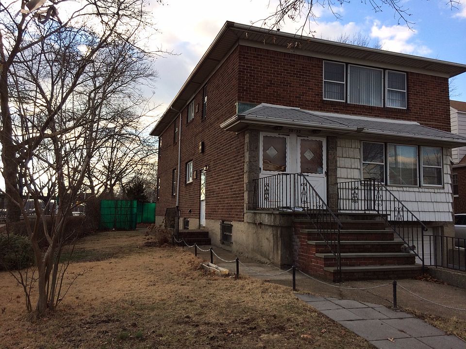 1st image of 5852 197th St