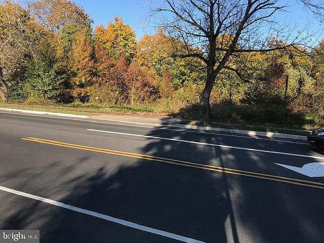 2nd image of 120 Trenton Rd