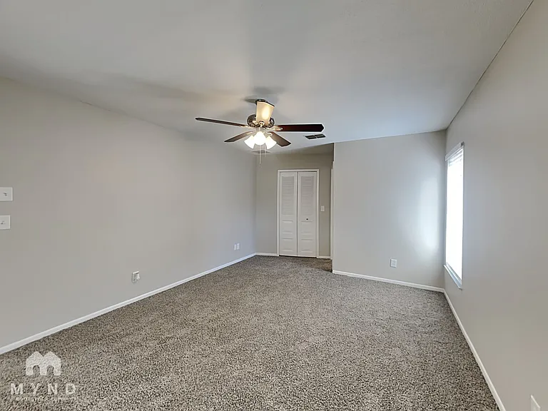 5061 Elwood Rd — Photo 7