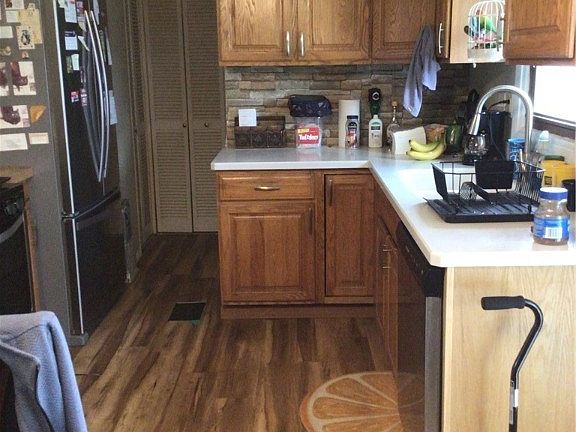 2nd image of 7538 Manor Dr
