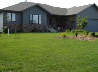 1975 Saunders Ave, Pierre, SD 57501