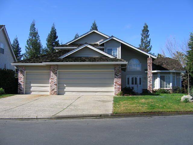 1st image of 2609 Prestwick Dr