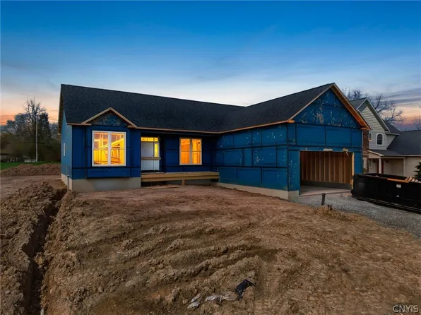 109 Brantford Path, Syracuse, NY 13209