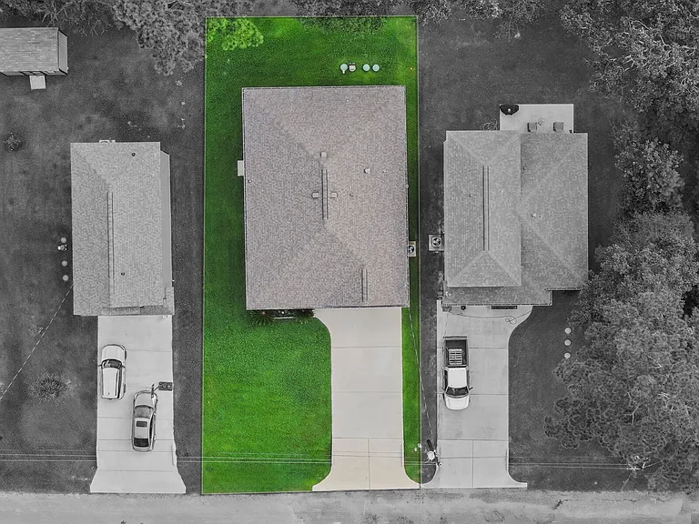 709 Little River Dr — Photo 16