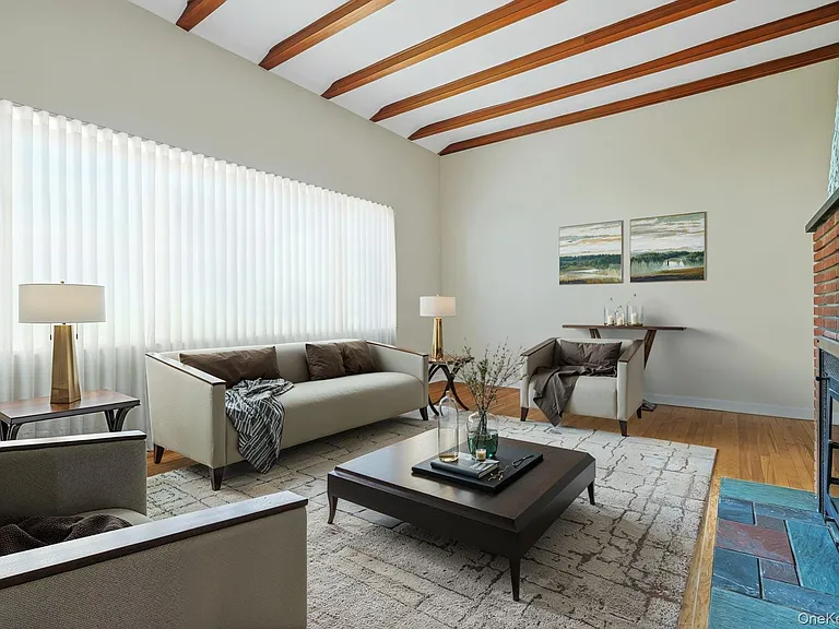 24 Grover Ave — Photo 4