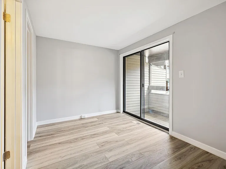 9406 Collette Way — Photo 9
