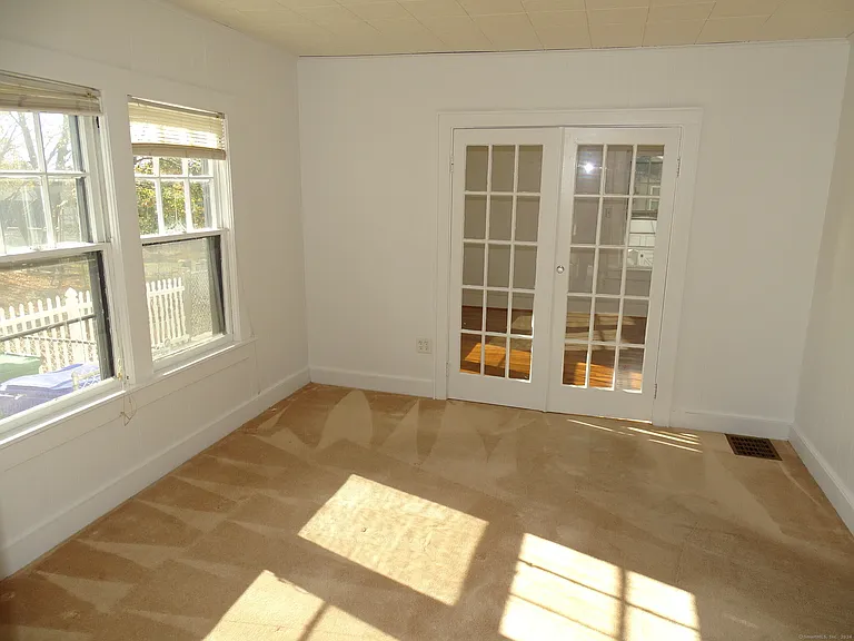45 Olive St — Photo 18