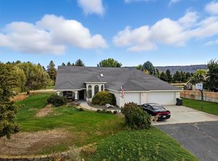 57169 NE Fairway Rd, Electric City, WA 99123