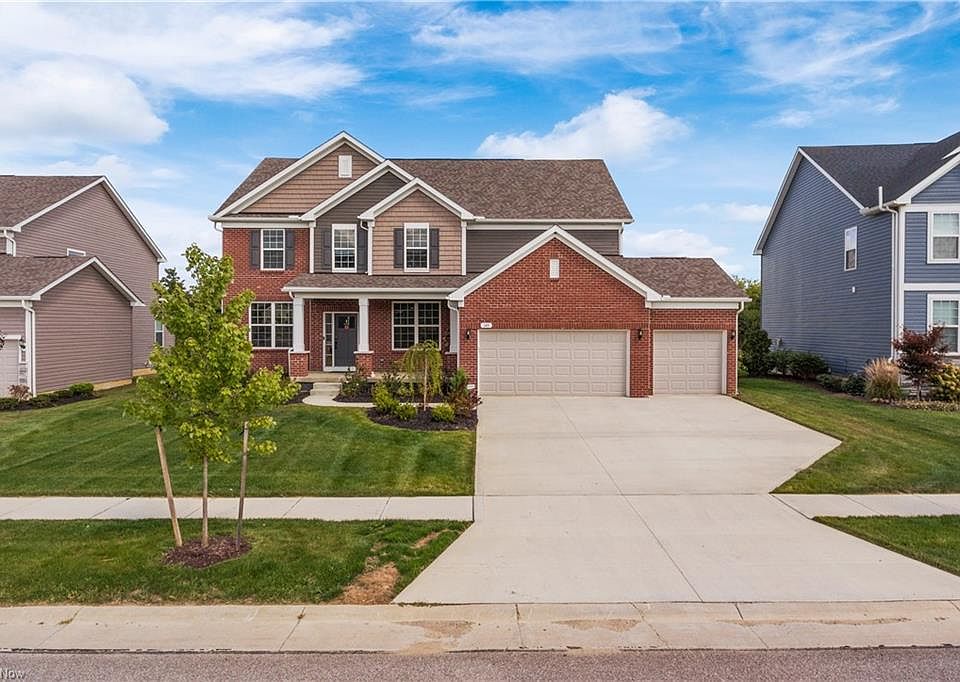 1st image of 143 Harvester Dr