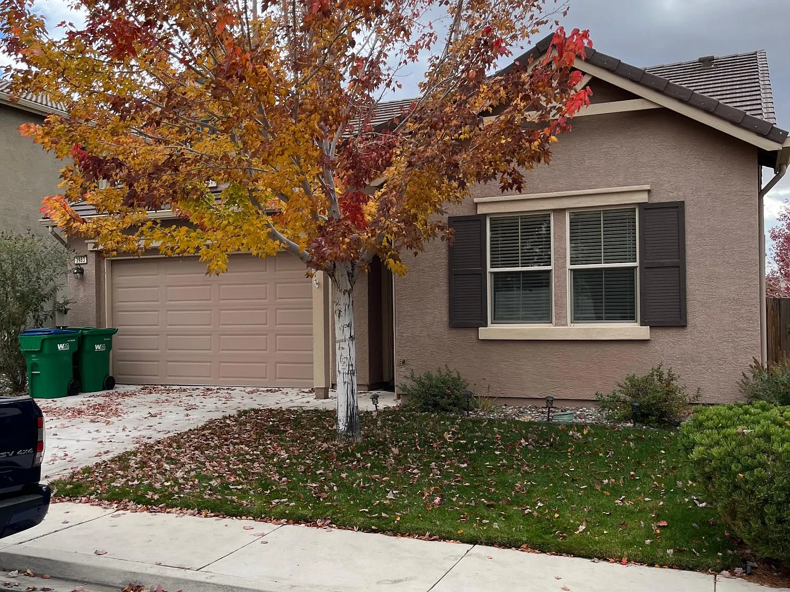 3 bed, 1447 sqft, $2,400 — Photo 1