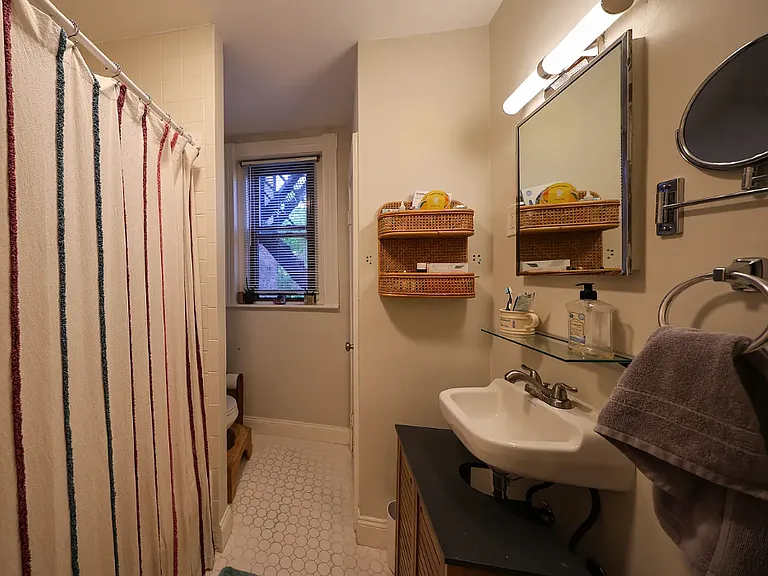1726 Beacon St #1 — Photo 12