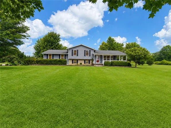 3305 E Peterson Rd, Troy, OH 45373