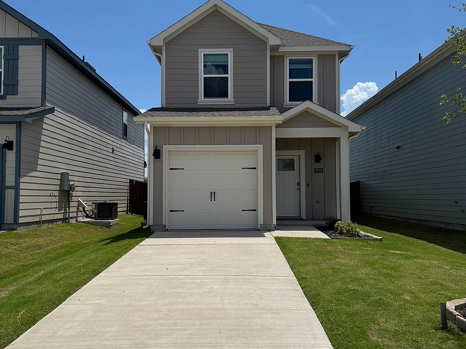 Front of House: Street View