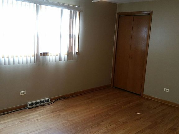 5th image of 11335 S Avenue O