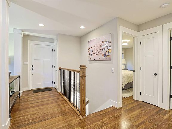 4th image of 211 Hilltop Ln