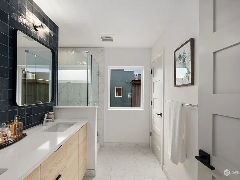 2631 NW 58th Ave #A — Photo 15