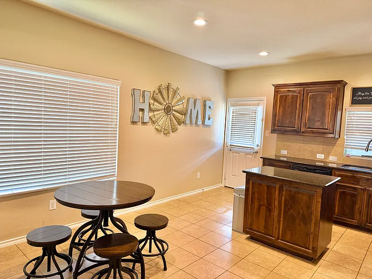 1068 Meadow Scape Dr — Photo 9