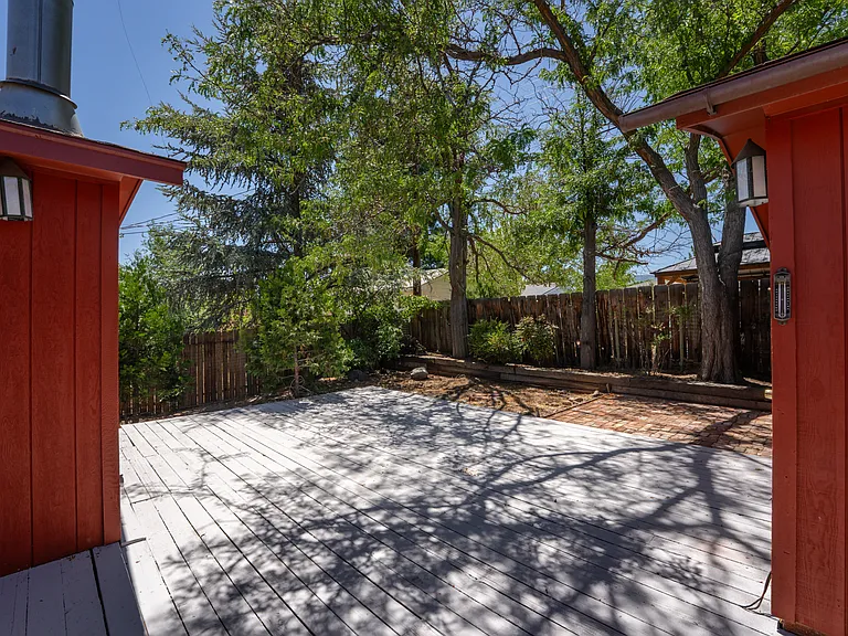 965 Beldon Way — Photo 28