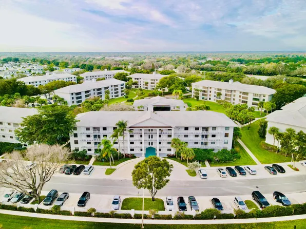 3716 Whitehall Drive #304, West Palm Beach, FL 33401