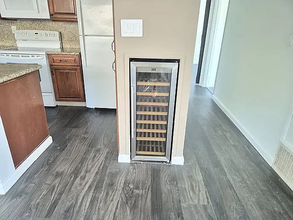 5th image of 5450 Concord Blvd APT L7
