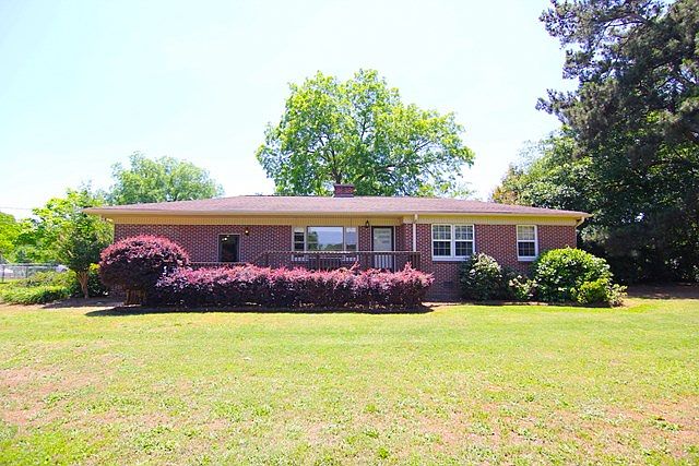 1st image of 203 Crescent Dr