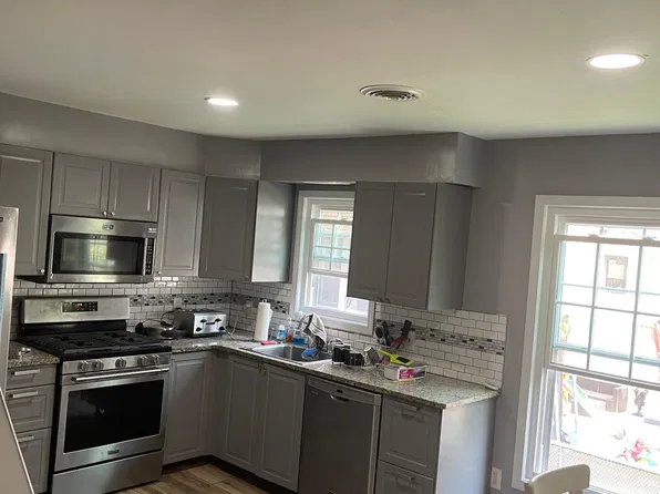 6 Carmella Ct, Newark, NJ 07104